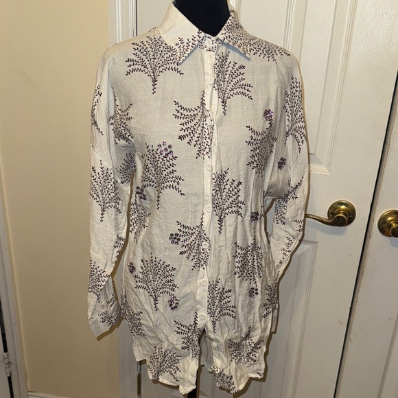D & Fmoda Tops - Elegant Cream and Purple Floral Button Down Shirt
